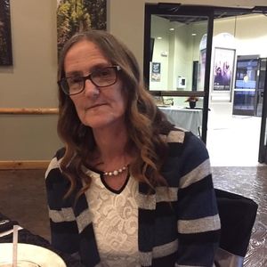 Meet your Posher, Mona